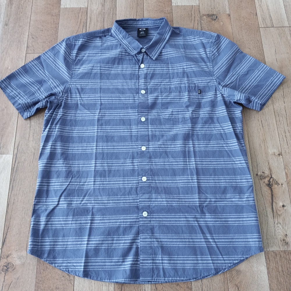 Oakley Regular Fit Stripped Button Up Short Sleeve 100% Cotton